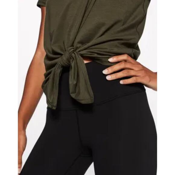 Lululemon Knot A Problem Tee 6 Green Short Sleeve V-Neck Activewear - Picture 3 of 8